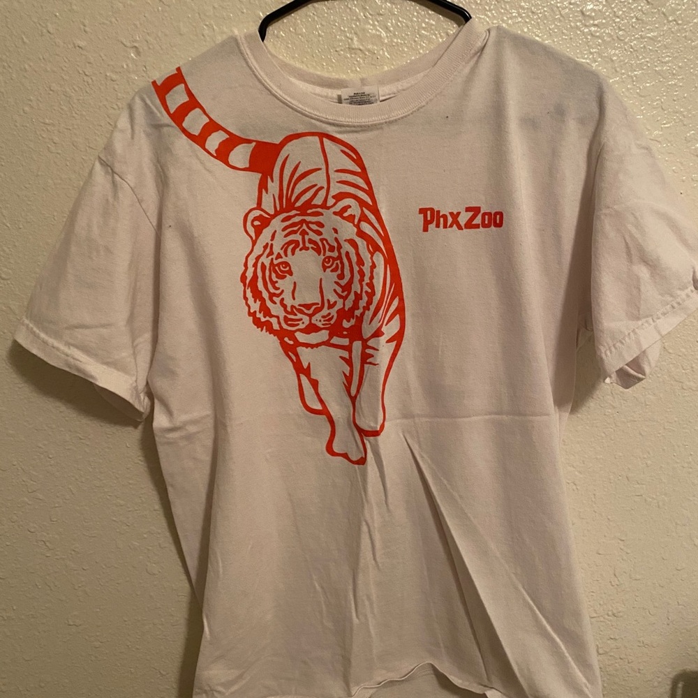 adorable and comfy Phoenix Zoo t-shirt!